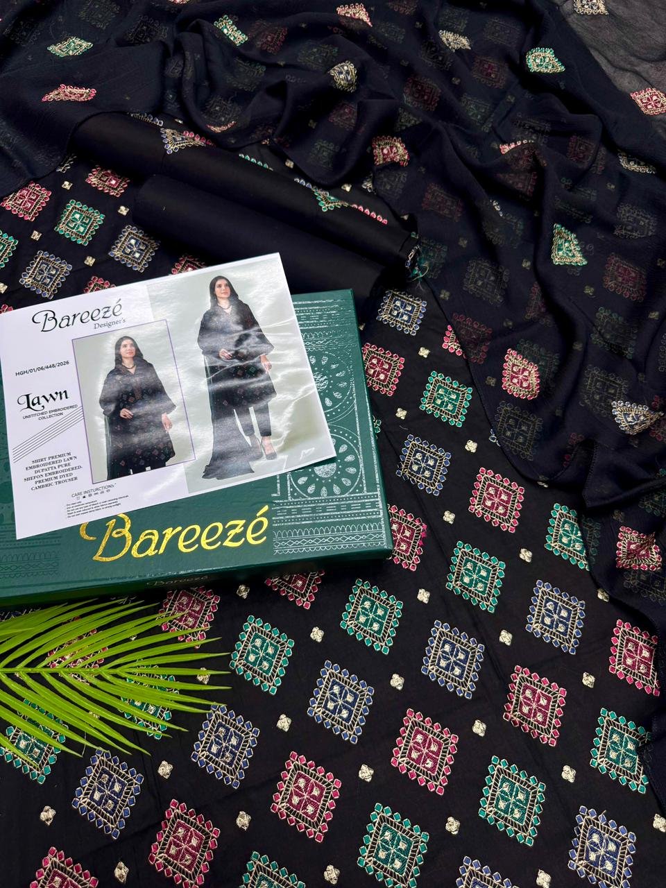 Bareeze Designer Embroidered Lawn Suit 4 Piece Unstitched – Black